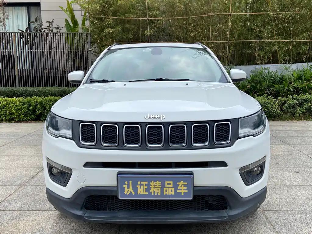 Jeep Compass 2018 — фото 2