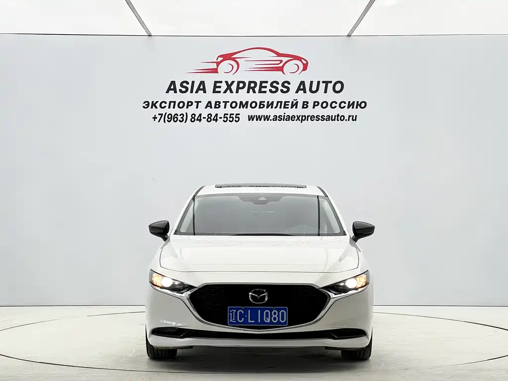 Mazda 3 Axela 2022 — фото 2