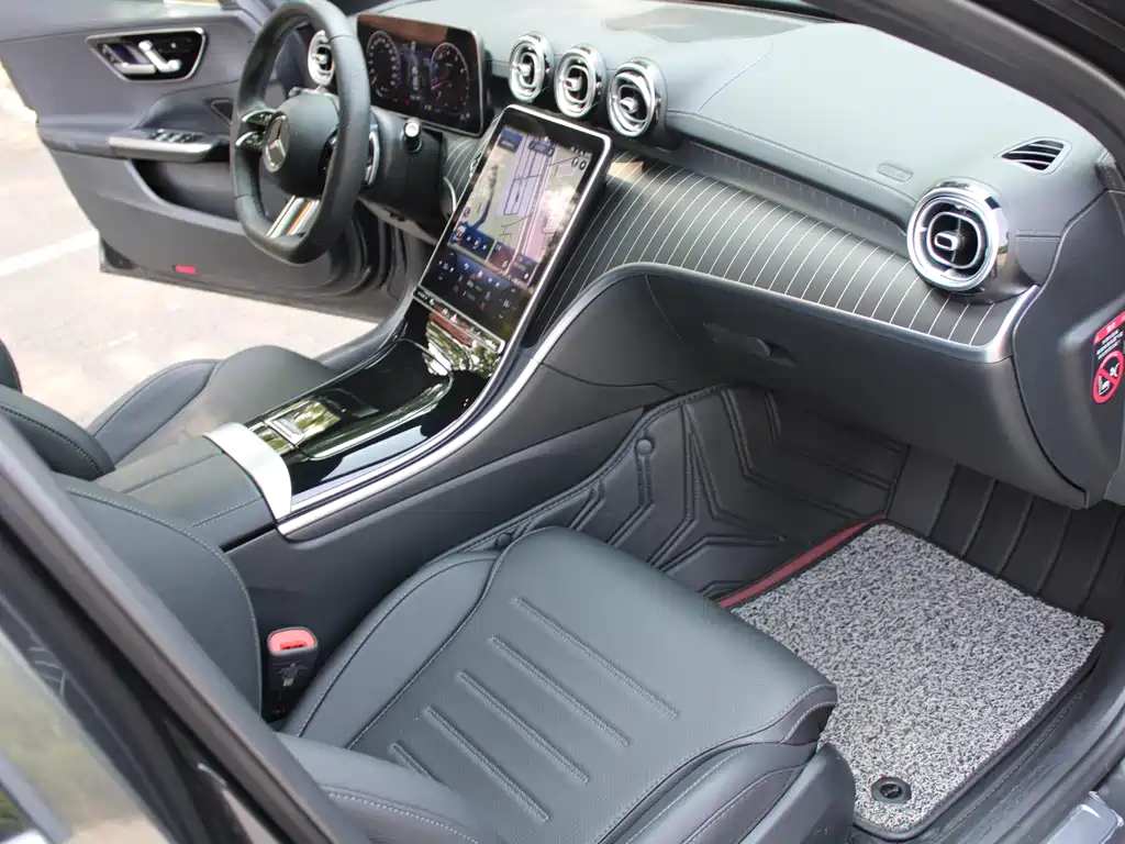 Mercedes-Benz C-Class 2023 — фото 20