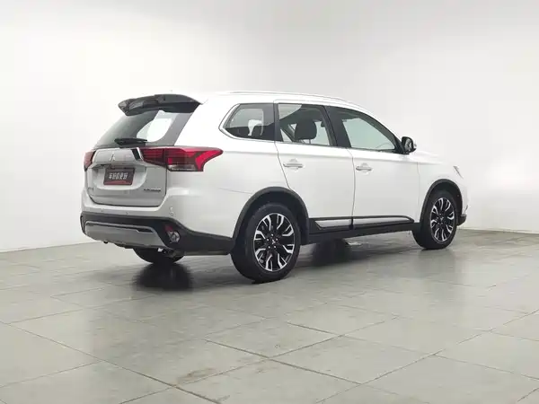 Mitsubishi Outlander 2019
