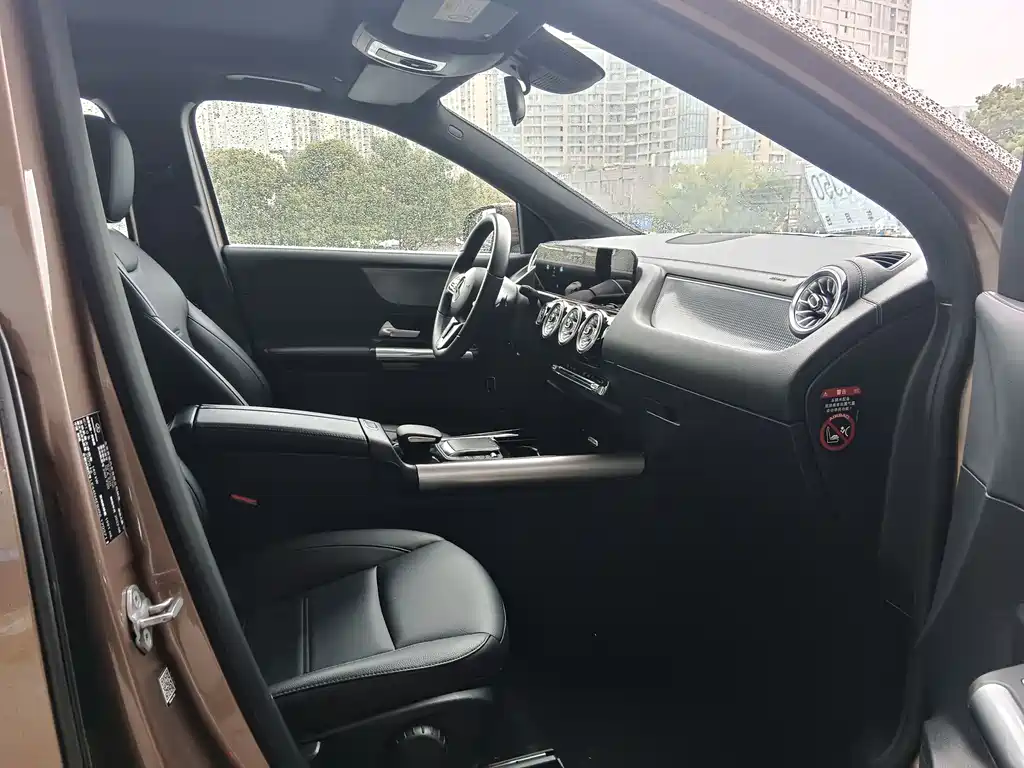 Mercedes-Benz GLA 2023 — фото 13
