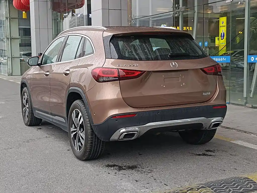 Mercedes-Benz GLA 2023 — фото 6