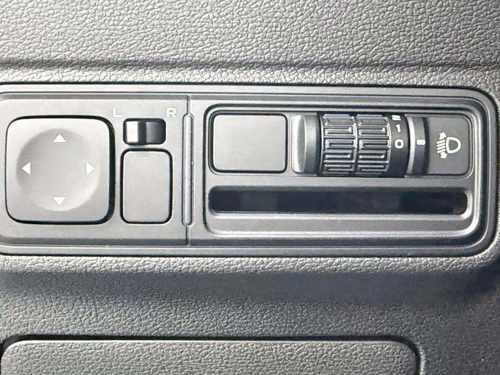 Geely Vision X3 2022 — фото 14