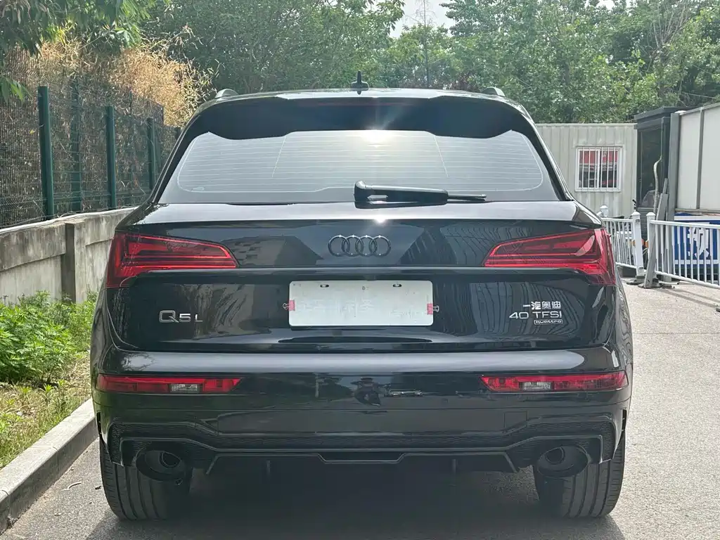 Audi Q5L 2023 — фото 9