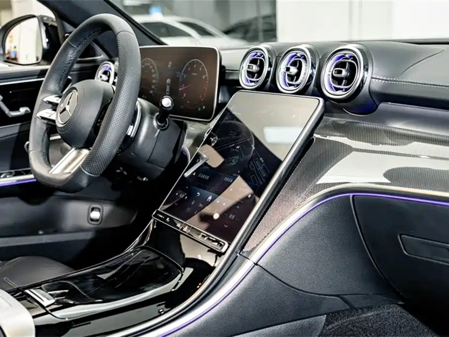 Mercedes-Benz C-Class 2024 — фото 17