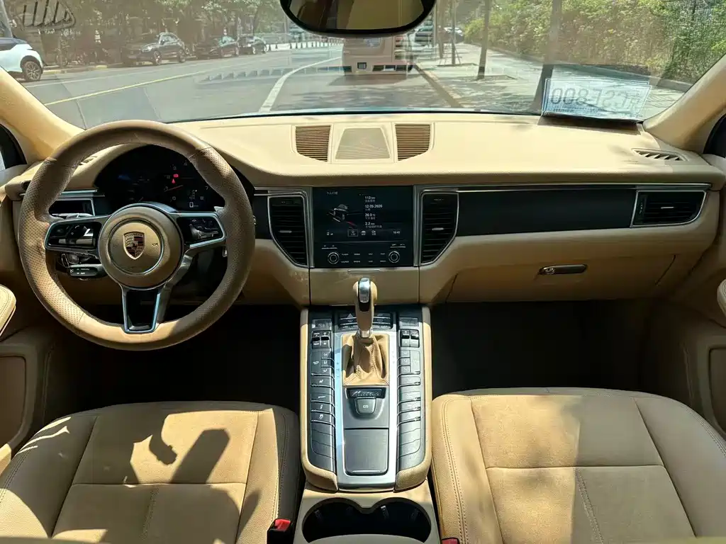 Porsche Macan 2016 — фото 14