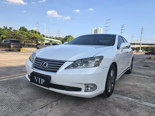 Lexus ES 2012