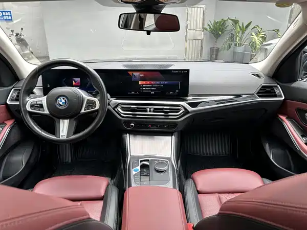 BMW i3 2022