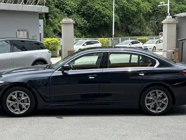 BMW i3 2022