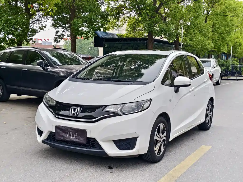 Honda Fit 2017 — фото 1