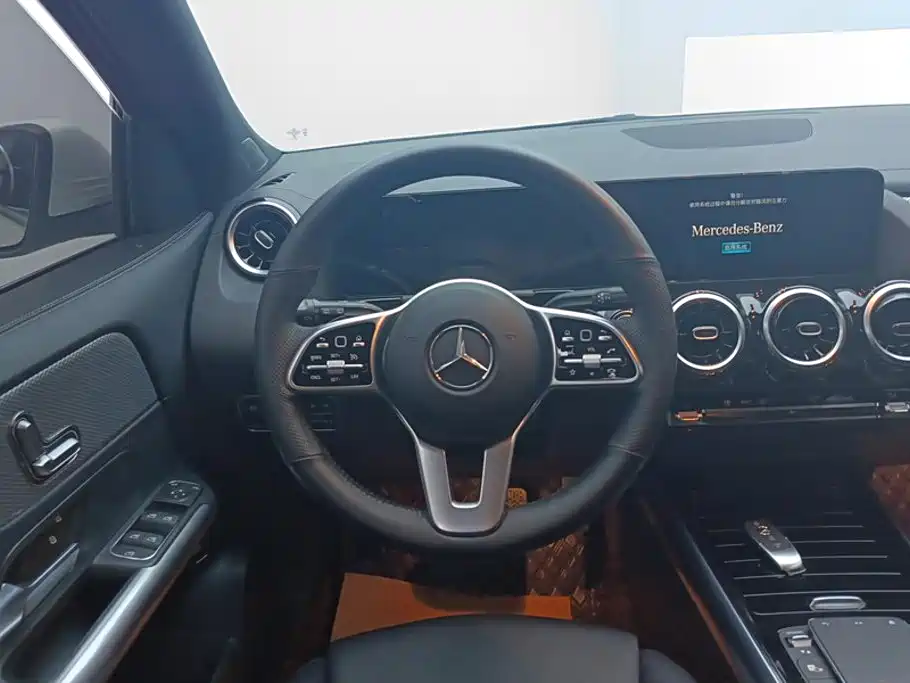 Mercedes-Benz GLA 2020 — фото 15
