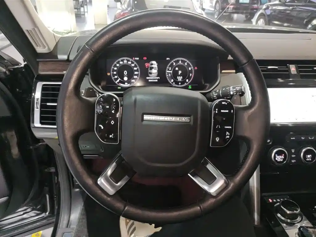 Land Rover Discovery 2019 — фото 11