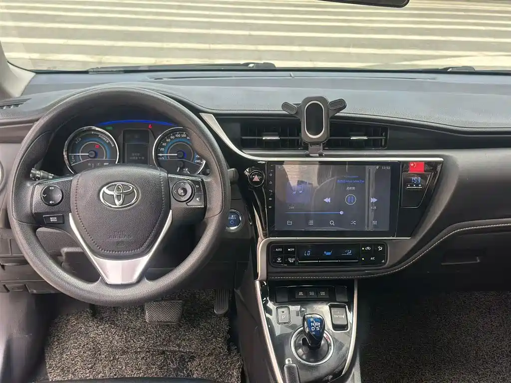 Toyota Corolla 2019 — фото 5