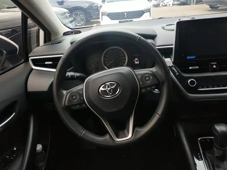 Toyota Corolla 2021 — фото 15