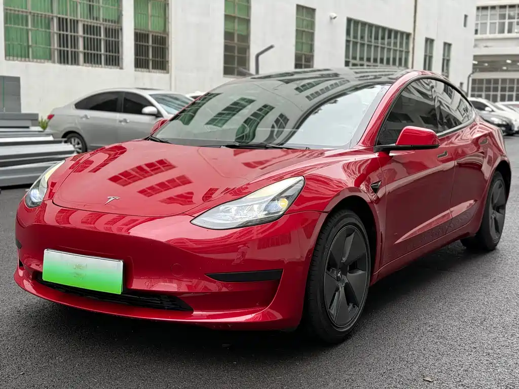 Tesla Model 3 2022 — фото 1