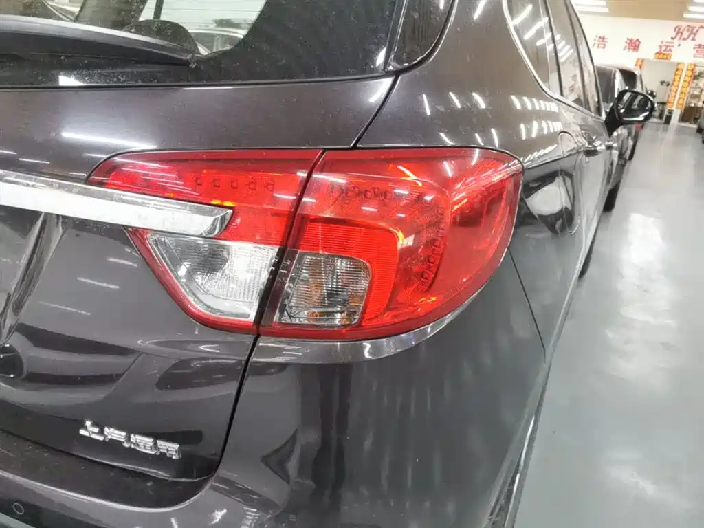 Buick Envision Plus 2016 — фото 8