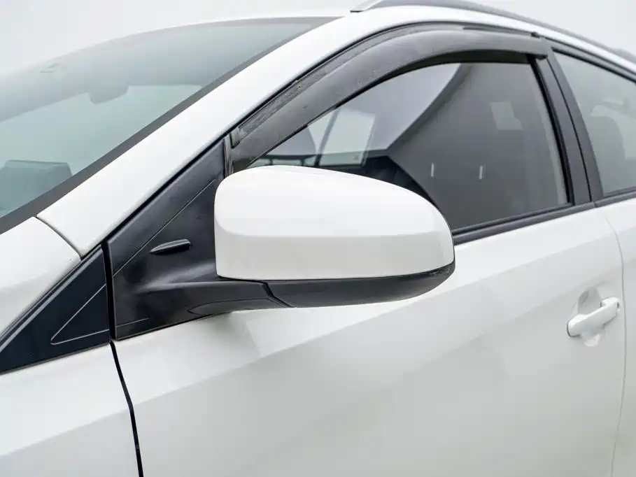 Toyota Yaris L 2022 — фото 22