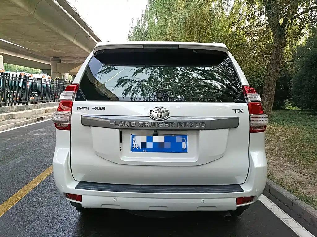 Toyota Prado 2017 — фото 16