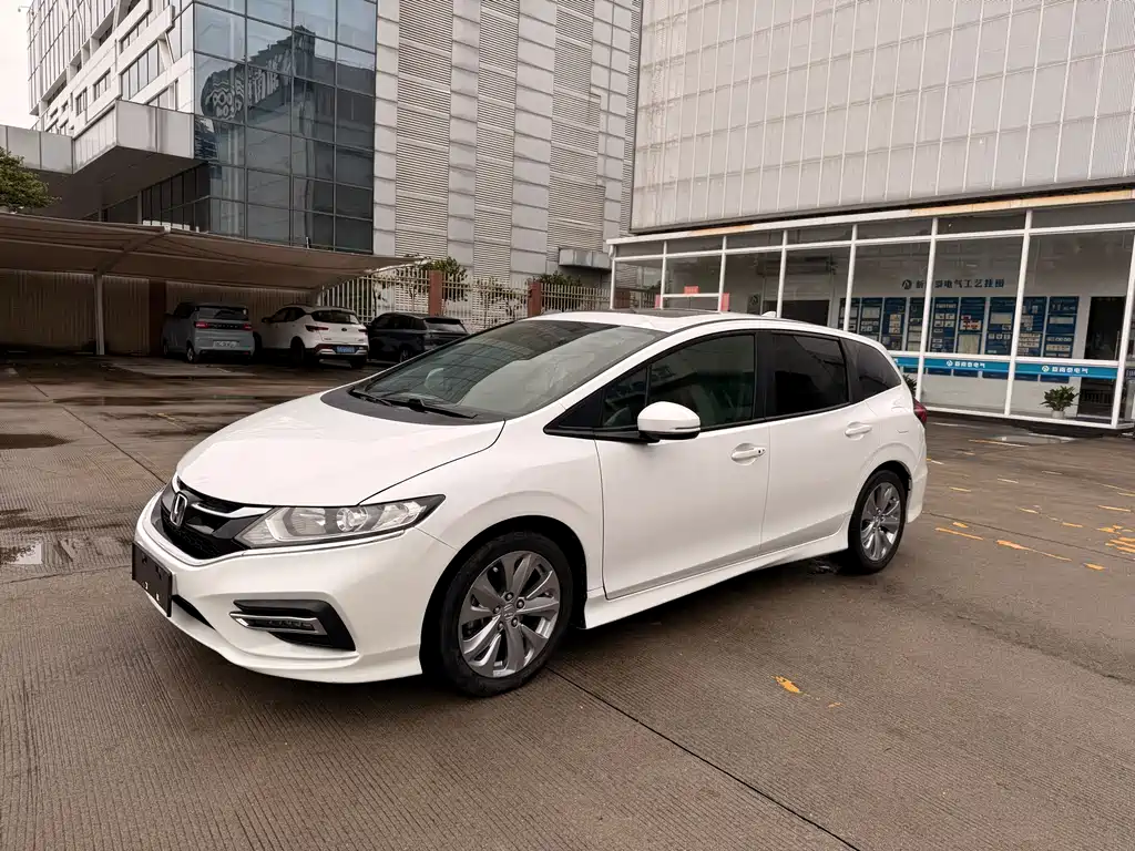 Honda Jade 2017 — фото 3