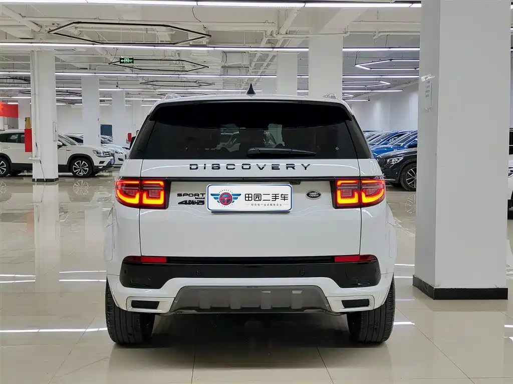 Land Rover Discovery Sport 2023 — фото 5