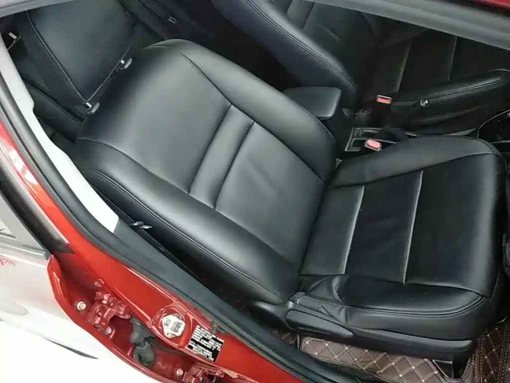 Toyota Yaris L 2019 — фото 25
