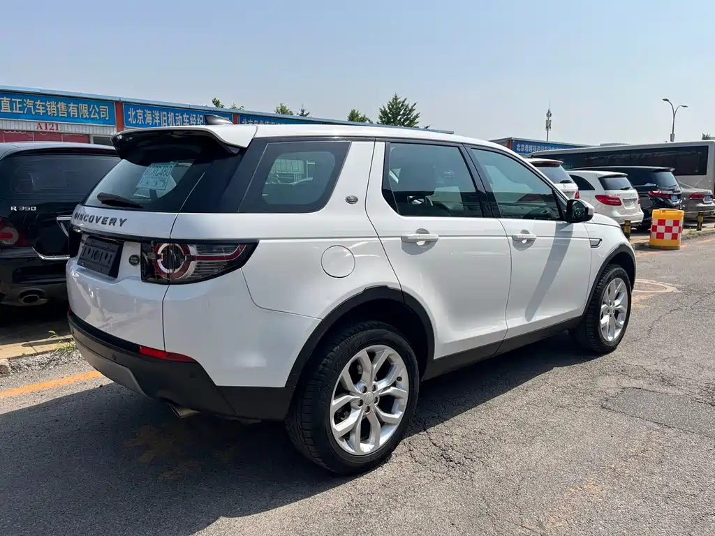 Land Rover Discovery Sport 2018 — фото 4