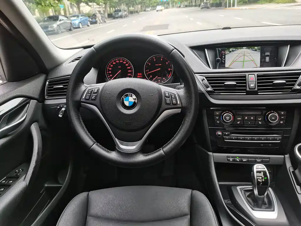 BMW X1 2016 — фото 19