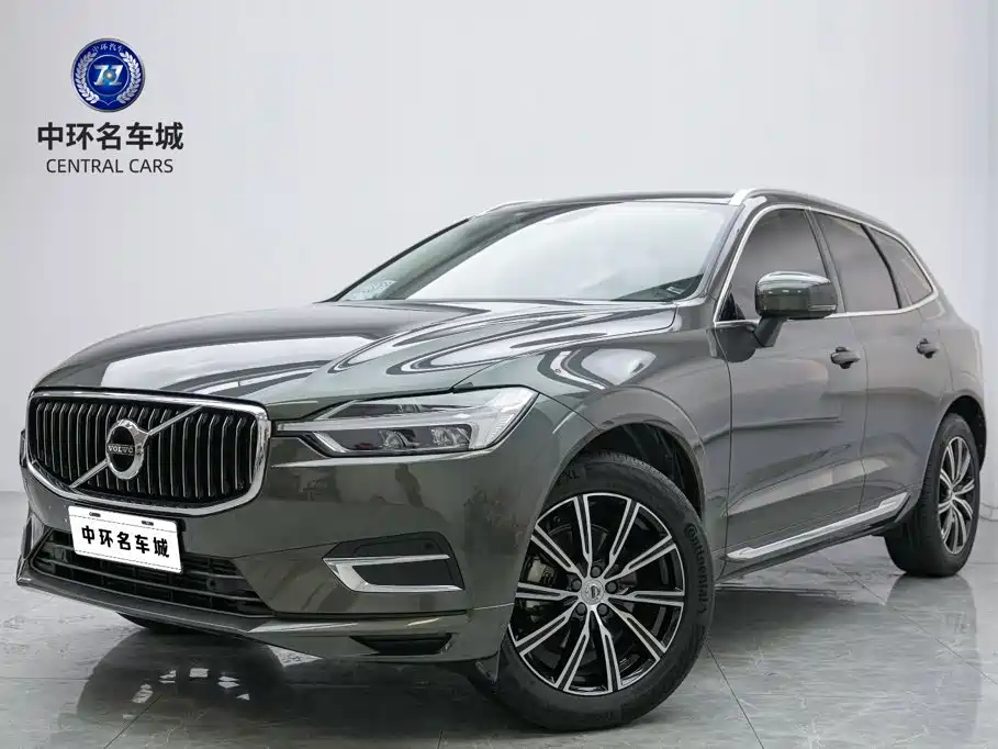 Volvo XC60 2019 — фото 1