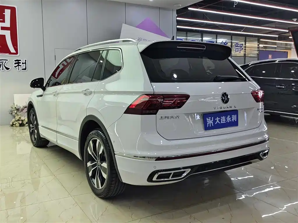 Volkswagen Tiguan L 2022 — фото 4