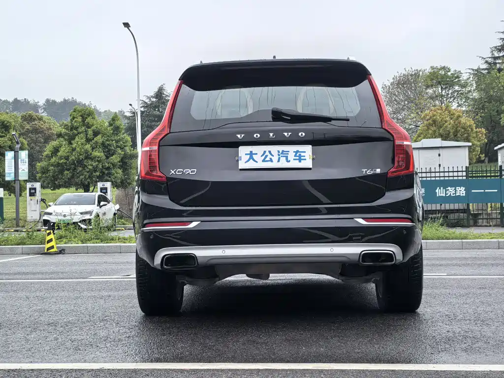 Volvo XC90 2017 — фото 15