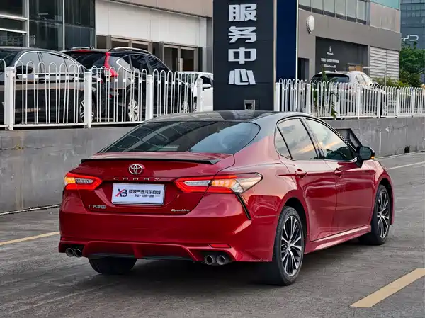 Toyota Camry 2019