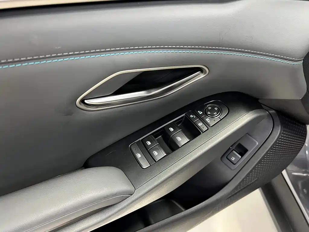 BYD Qin L 2025 — фото 14