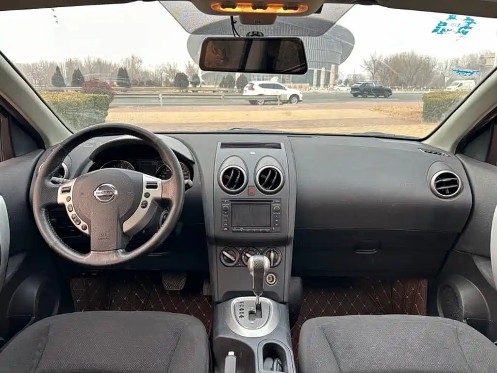 Nissan Qashqai 2015 — фото 9