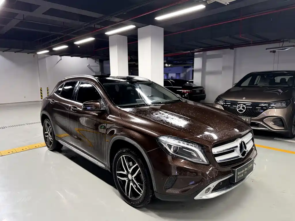 Mercedes-Benz GLA 2015