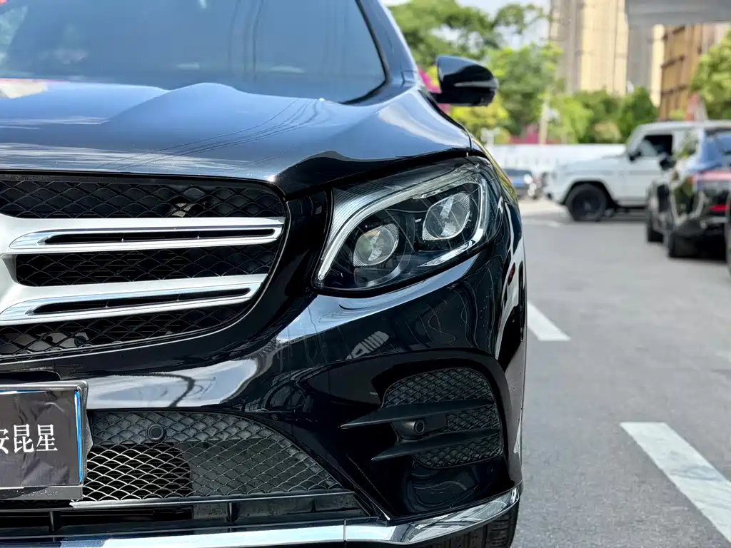 Mercedes-Benz GLC 2017 — фото 10
