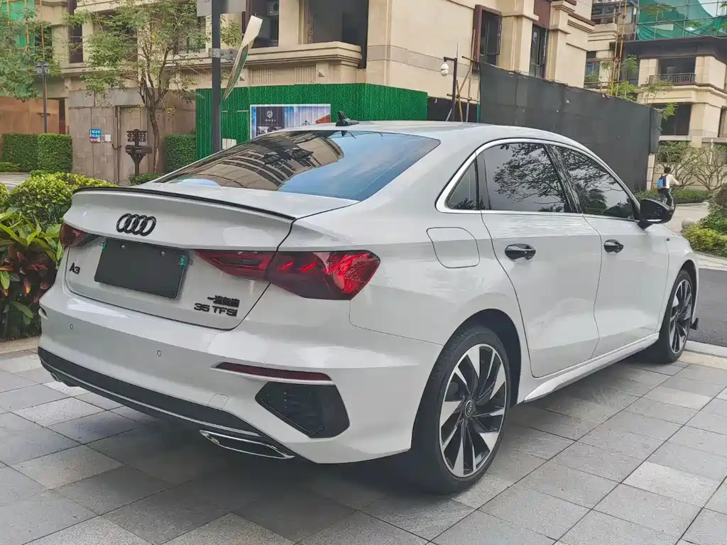 Audi A3 2022 — фото 9