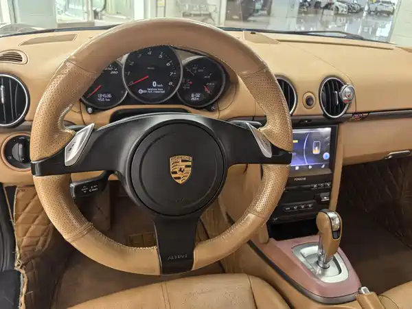 Porsche Cayman 2012