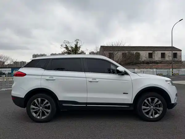 Geely Boyue 2017