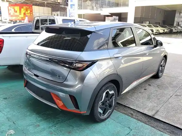 BYD Dolphin 2023