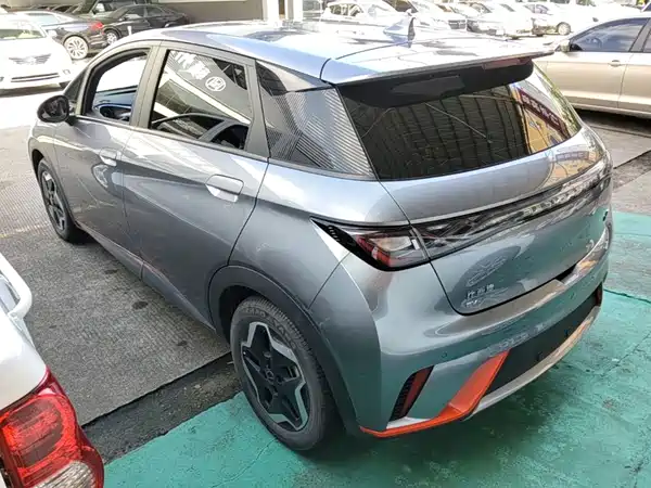 BYD Dolphin 2023