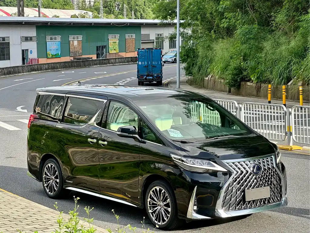 Lexus LM 2021 — фото 3