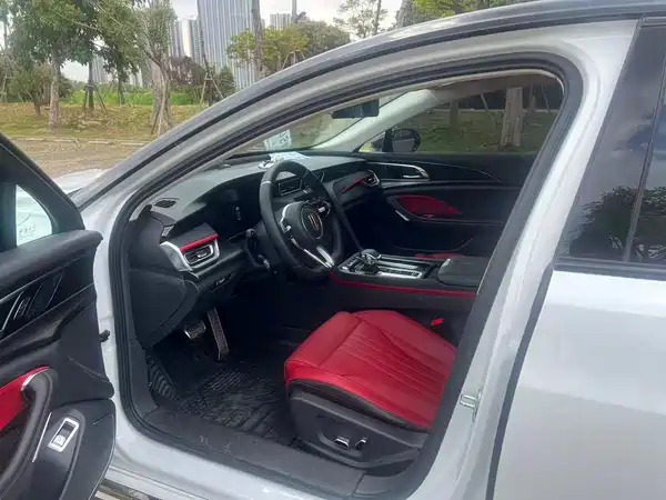 Hongqi H6 2025