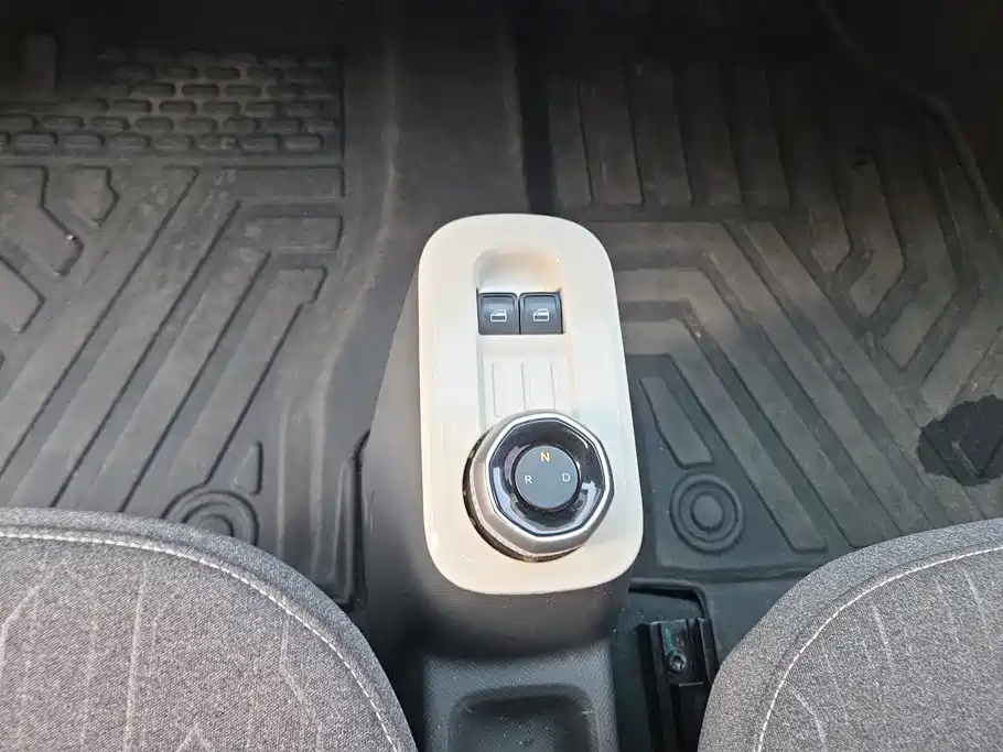 Geely Galaxy Panda 2023 — фото 16
