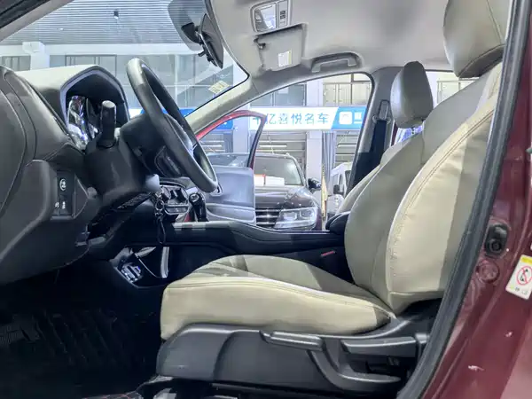 Honda Vezel 2015