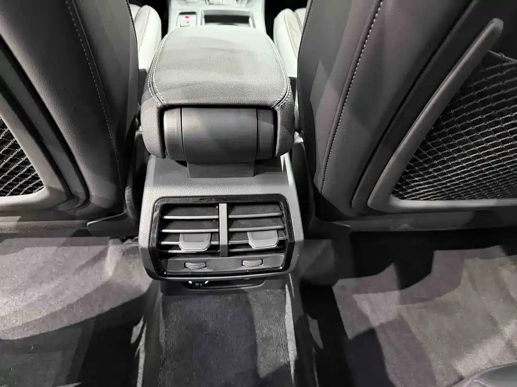 Audi Q3 Sportback 2022 — фото 18