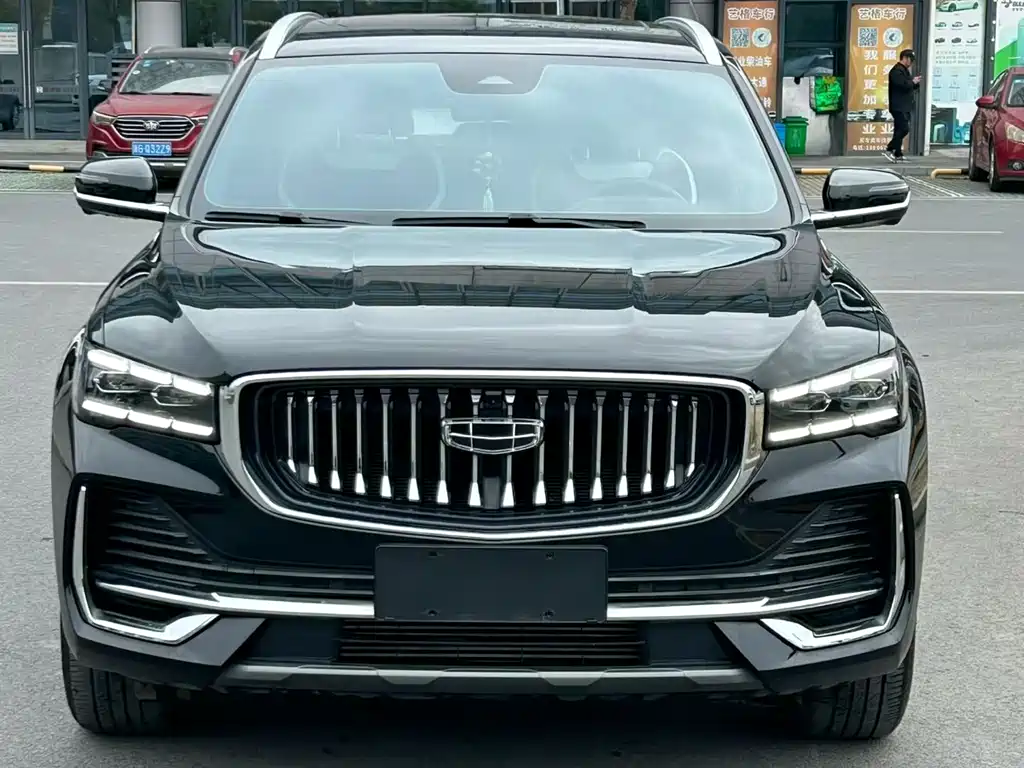 Geely Xingyue L 2023 — фото 1