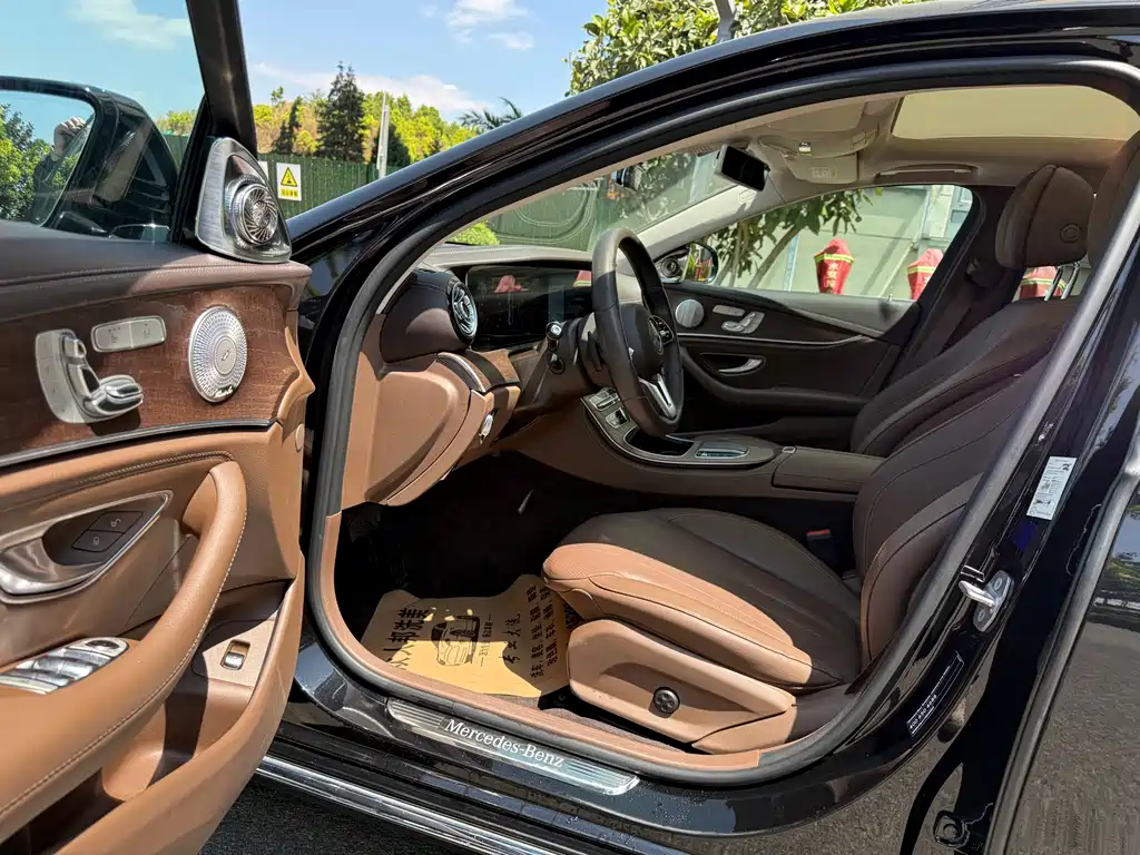 Mercedes-Benz E-Class 2020 — фото 4