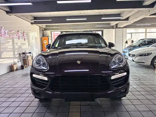 Porsche Cayenne 2014