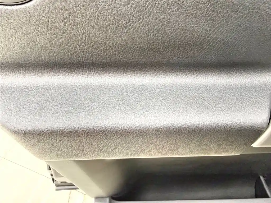 Land Rover Discovery 2007 — фото 18