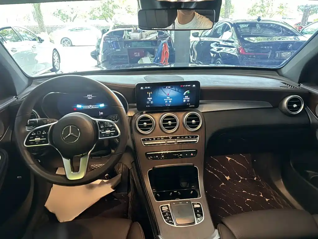 Mercedes-Benz GLC 2021 — фото 14